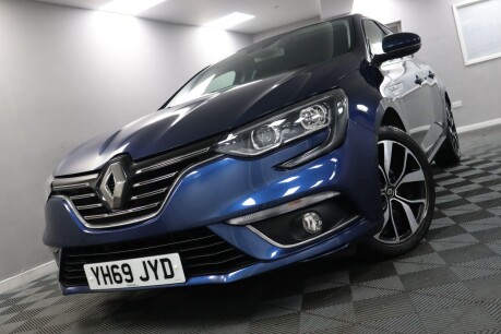 Renault Megane ICONIC TCE 32