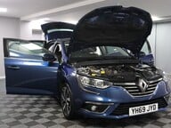 Renault Megane ICONIC TCE 15