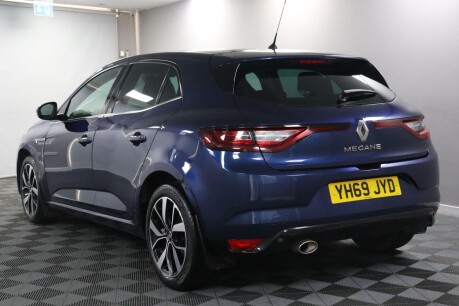 Renault Megane ICONIC TCE 10
