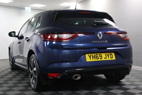 Renault Megane ICONIC TCE 15