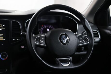 Renault Megane ICONIC TCE 32