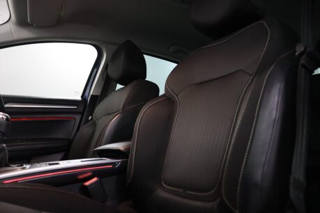 Renault Megane ICONIC TCE 33