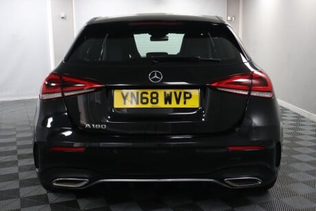 Mercedes-Benz A Class A 180 AMG LINE PREMIUM 8