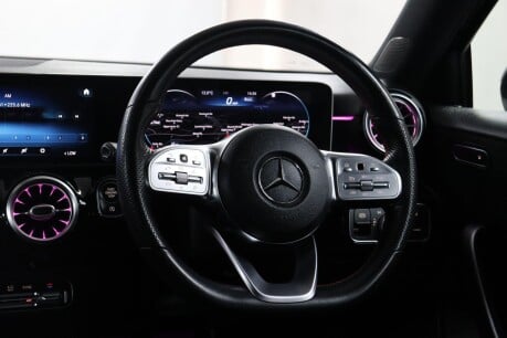 Mercedes-Benz A Class A 180 AMG LINE PREMIUM 45