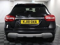 Mercedes-Benz GLA GLA 200 D SE 8