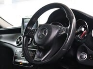 Mercedes-Benz GLA GLA 200 D SE 12