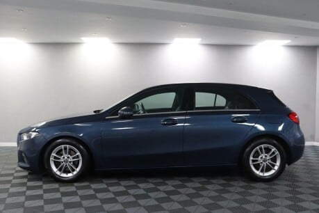 Mercedes-Benz A Class A 180 SE EXECUTIVE 18