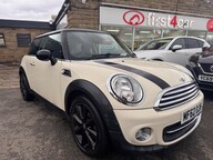 Mini Hatch COOPER 1