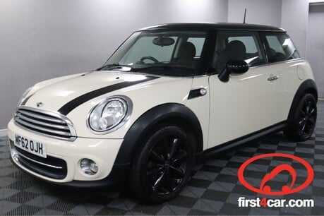 Mini Hatch COOPER