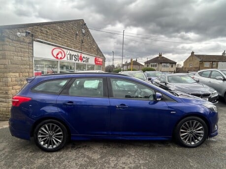 Ford Focus ST-LINE TDCI 4