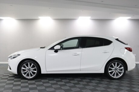 Mazda 3 SPORT NAV 18