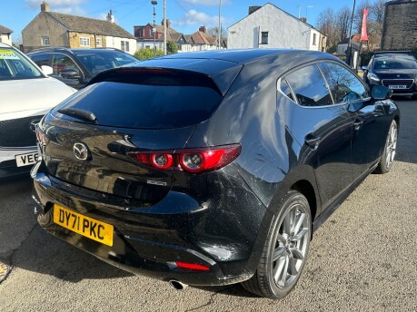 Mazda 3 SPORT LUX MHEV 8