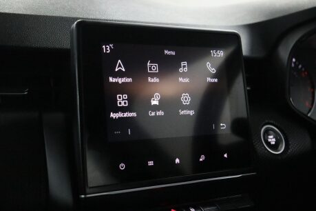 Renault Clio ICONIC TCE 26