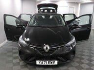 Renault Clio ICONIC TCE 8