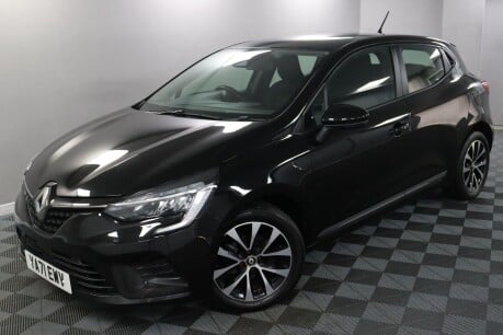 Renault Clio ICONIC TCE 10