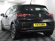 Renault Clio ICONIC TCE 15