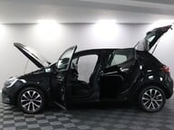 Renault Clio ICONIC TCE 16