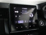 Renault Clio ICONIC TCE 37