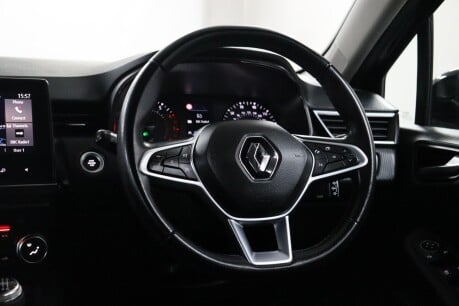 Renault Clio ICONIC TCE 40