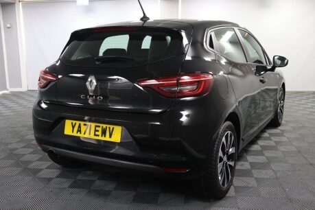 Renault Clio ICONIC TCE 20