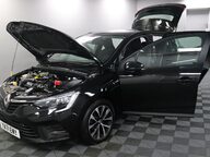Renault Clio ICONIC TCE 9
