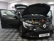 Renault Clio ICONIC TCE 42