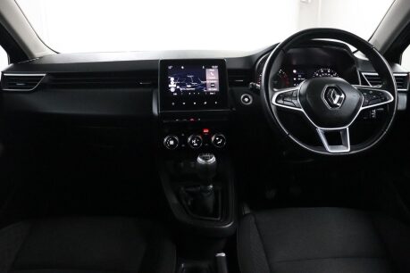 Renault Clio ICONIC TCE 23