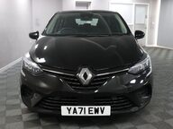 Renault Clio ICONIC TCE 3