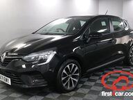 Renault Clio ICONIC TCE 4