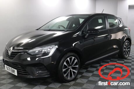Renault Clio ICONIC TCE 4
