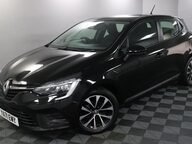 Renault Clio ICONIC TCE 10