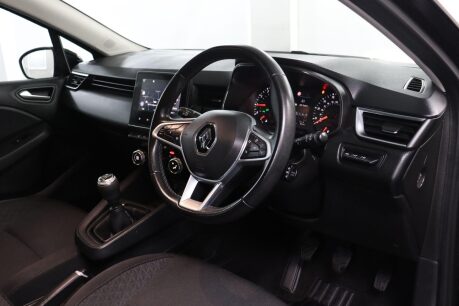 Renault Clio ICONIC TCE 21