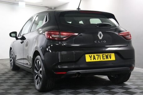 Renault Clio ICONIC TCE 15