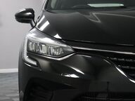 Renault Clio ICONIC TCE 38