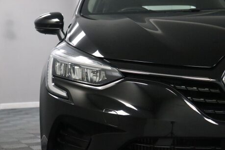 Renault Clio ICONIC TCE 38