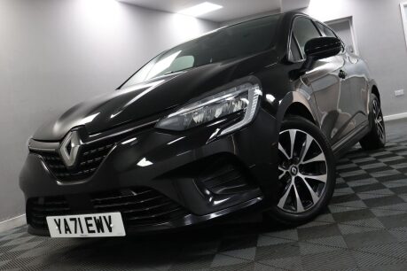 Renault Clio ICONIC TCE 14