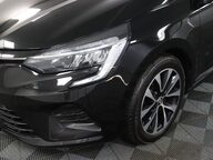 Renault Clio ICONIC TCE 42