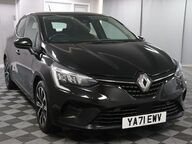 Renault Clio ICONIC TCE 7
