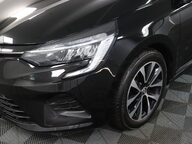 Renault Clio ICONIC TCE 42