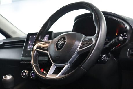 Renault Clio ICONIC TCE 44
