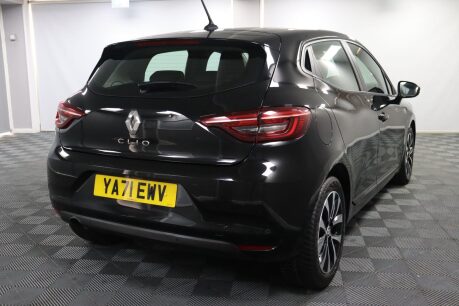 Renault Clio ICONIC TCE 19