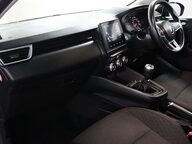 Renault Clio ICONIC TCE 8