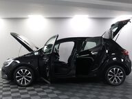 Renault Clio ICONIC TCE 24