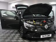 Renault Clio ICONIC TCE 43