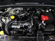 Renault Clio ICONIC TCE 15