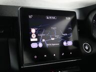 Renault Clio ICONIC TCE 33