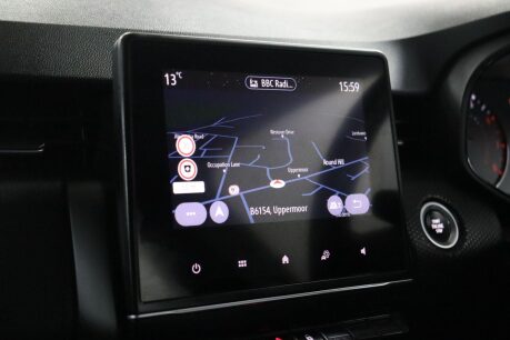 Renault Clio ICONIC TCE 33