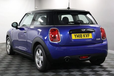 Mini Hatch COOPER 7