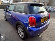 Mini Hatch COOPER 6