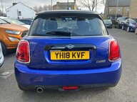 Mini Hatch COOPER 8